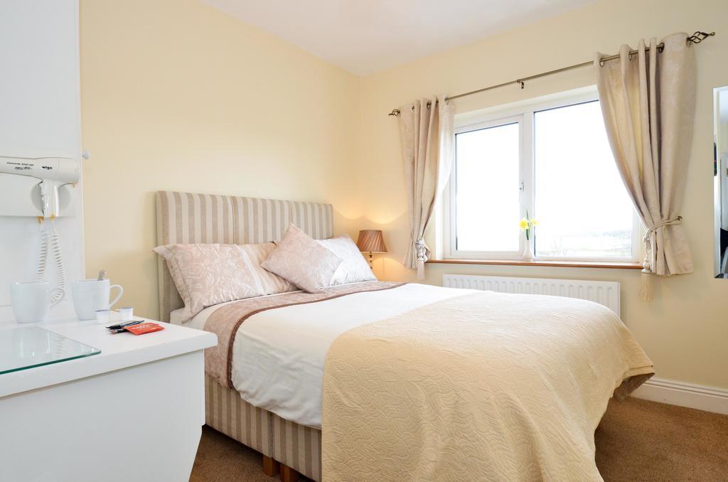 Salthill B&B Ocean Villa Galway Exterior foto